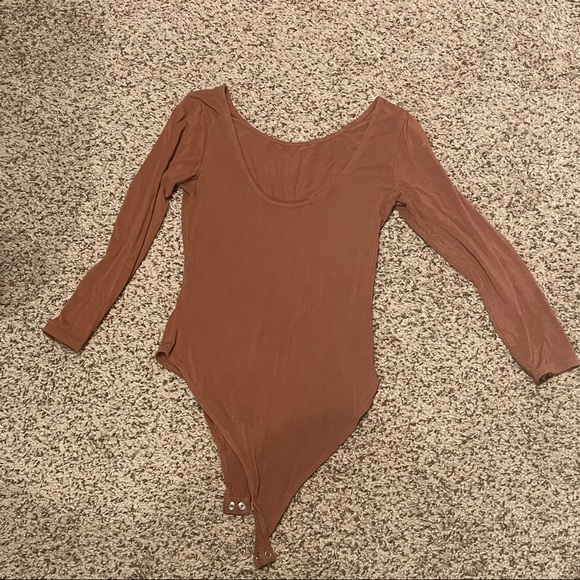 📦 Forever 21 bodysuit - Picture 3 of 4